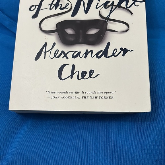 The Queen Of The Night By Alexander Chee Soft Cover National Bestseller NWOTS - Picture 10 of 12